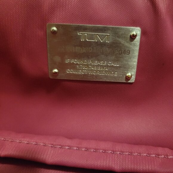 TUMI Signature Collection Logo Weekender Bag - Picture 9 of 15
